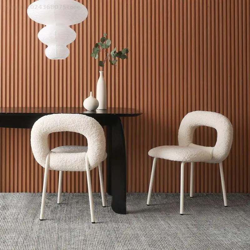 Стул для пончиков Nordic home дизайнерский обеденный стул с откидной спинкой для маленькой квартиры легкое роскошное кресло для макияжа sillas de comedor silla Изображение 0